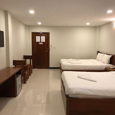 Regal Home Guesthouse Phnom Penh Exteriör bild