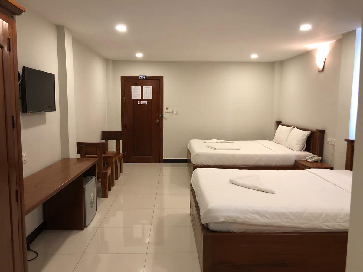 Regal Home Guesthouse Phnom Penh Exteriör bild